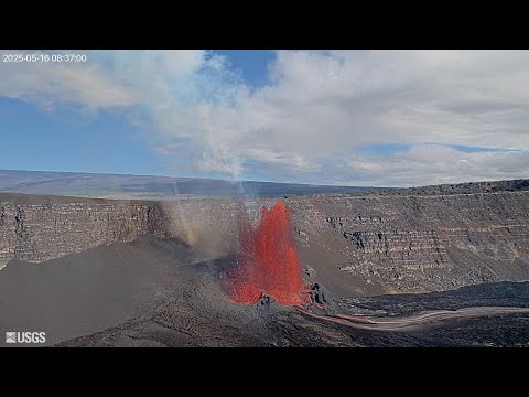 [V3cam] Kīlauea volcano, Hawaii (south Halemaʻumaʻu crater)