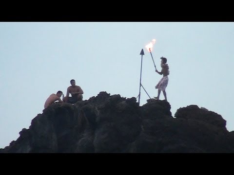 Black Rock Torch Lighting/Cliff Diving Ceremony-Maui