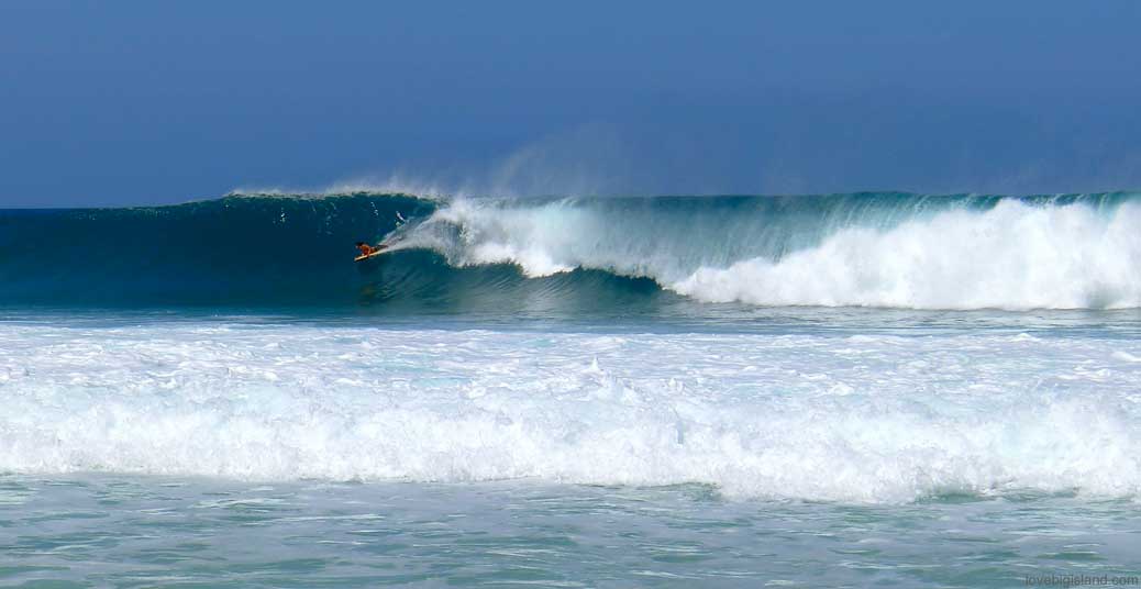 Best places to surf in Hawaii - Lonely Planet