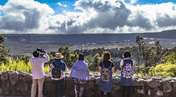 halema'uma'u crater overlook with 4 people