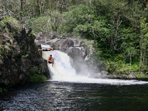 umaumau waterfall swim
