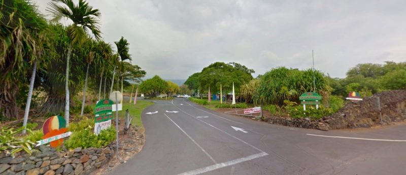 Alii garden market place entrance as seen from Ali'i Drive. Image credit: google streetview