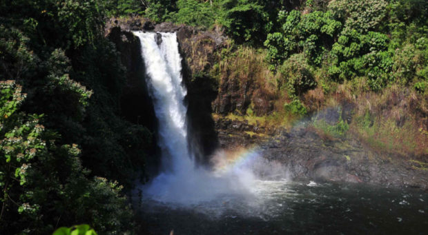 rainbow falls in Hilo