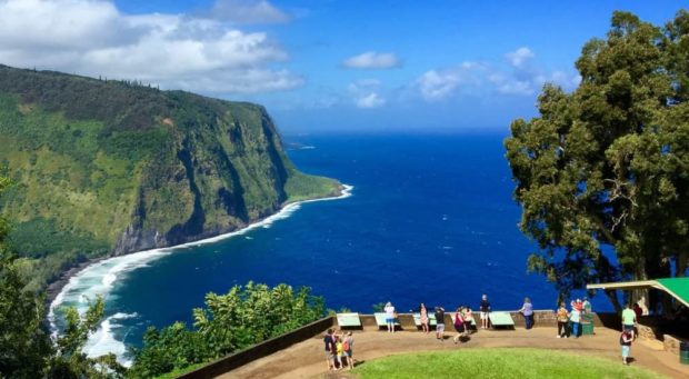 waipio valley overlook