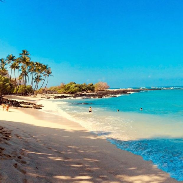 Makalawena Beach