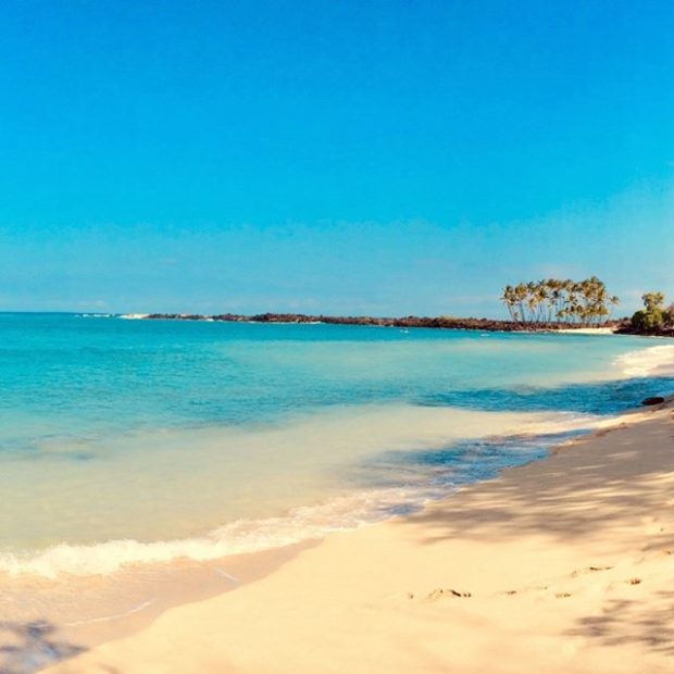 Makalawena Beach