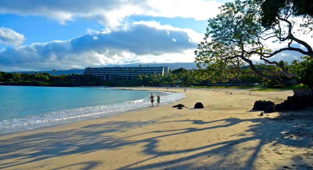Kaunaʻoa (Mauna Kea) Beach on the Big Island