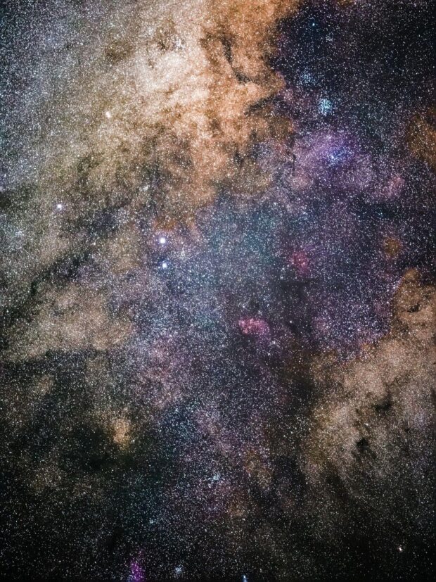 ample Milky Way astrophotograph taken during the Mauna Kea stargazing tour