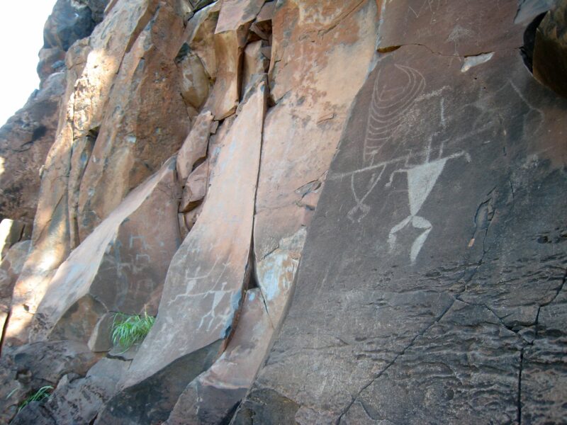  Olowalu Petroglyphs on Maui