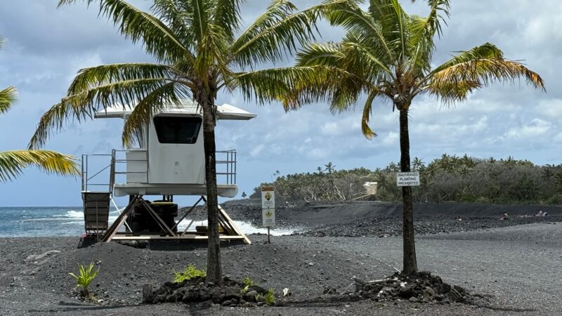 Lifeguard tower at Pohoiki black sand beach, Isaac Hale Beach Park, Big Island of Hawaii