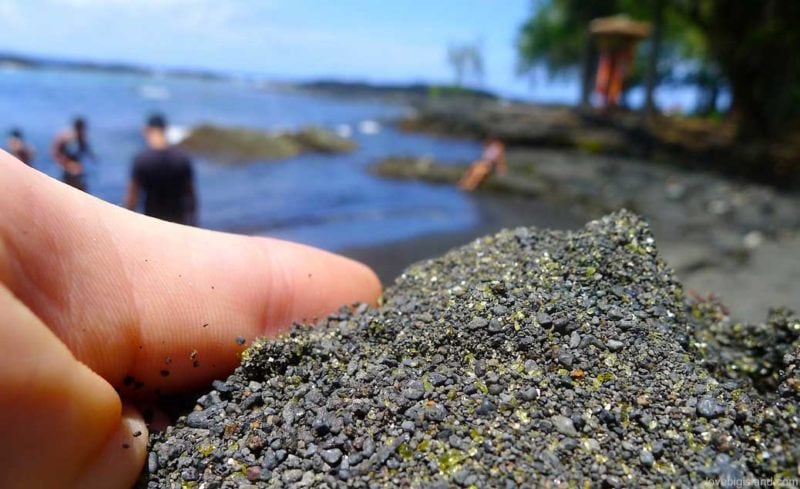 Richardsons beach (Big Island) green sand