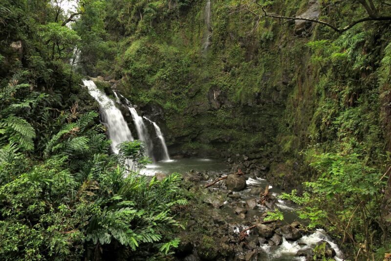 The upper Waikani Falls