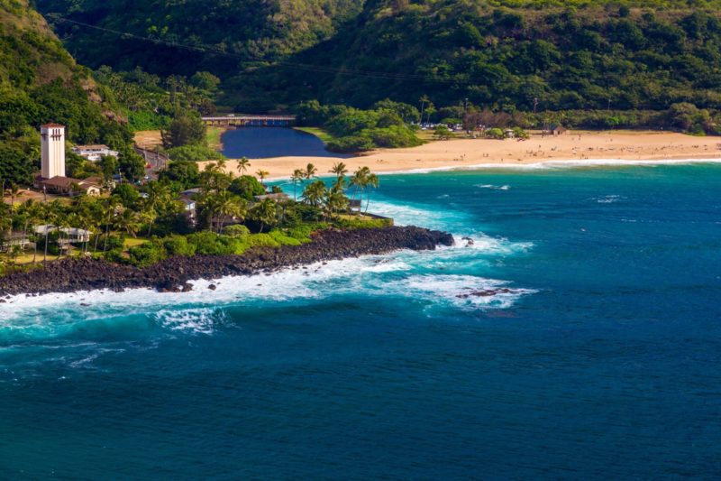 aerial shot of waimea bay on oahu