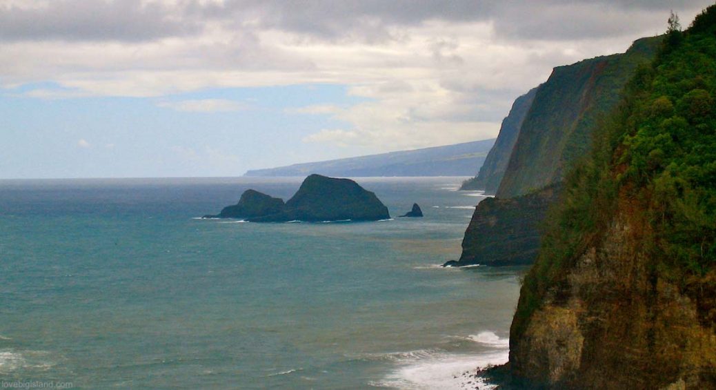 Cliffs from Waipi'o valley